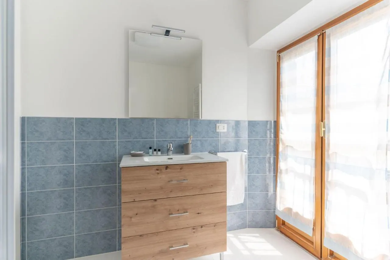 The Best Rent - Comfortable Studio Apartment Near S Ambrogio ミラノ 0*,  イタリア