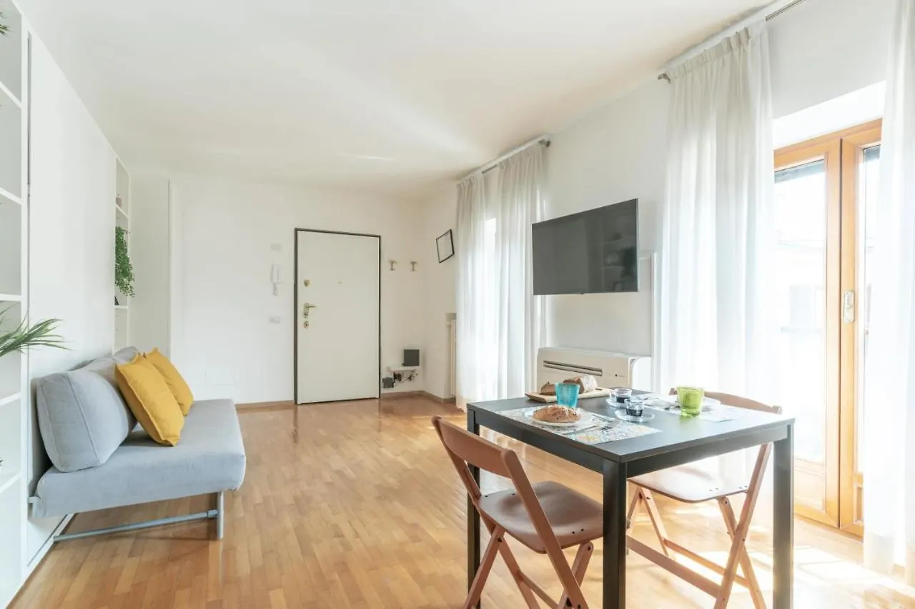 The Best Rent - Comfortable Studio Apartment Near S Ambrogio Milan