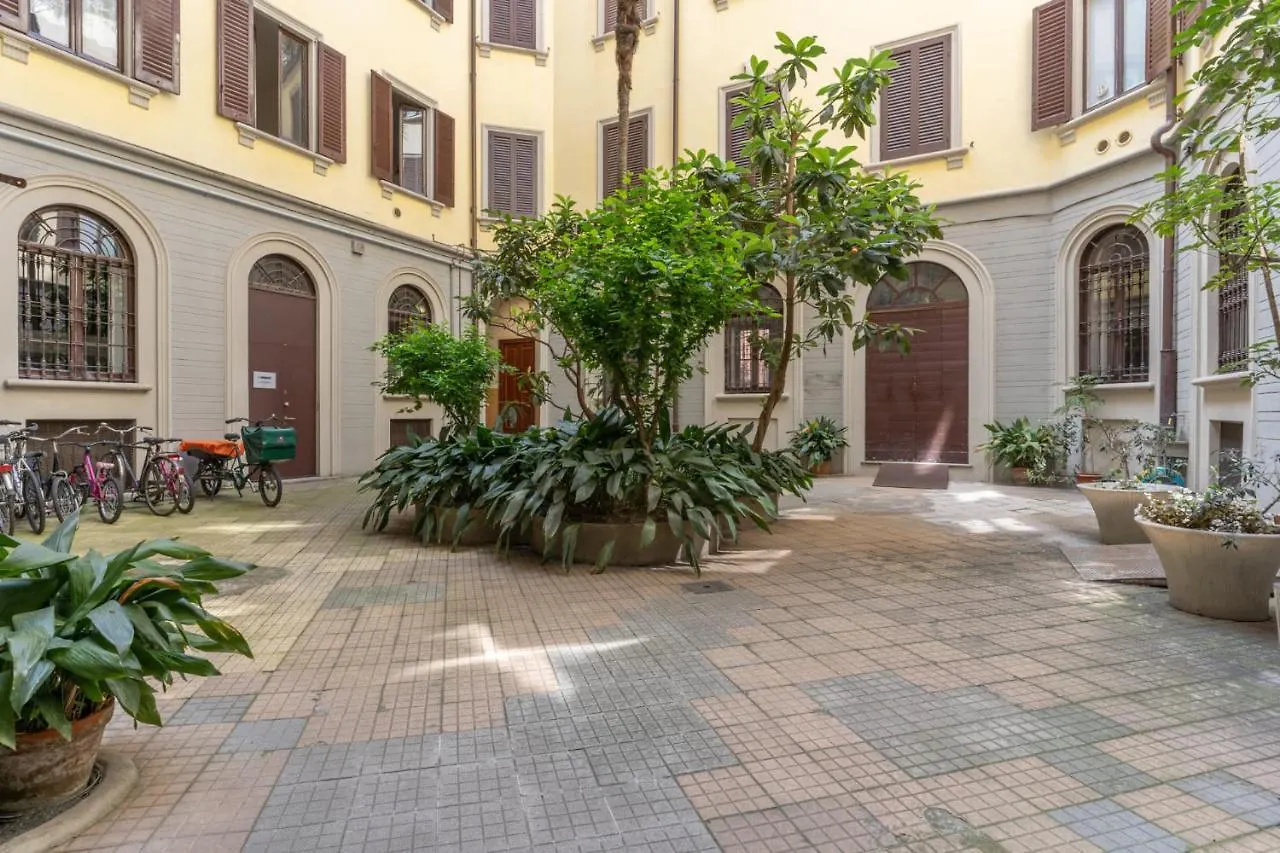 The Best Rent - Comfortable Studio Apartment Near S Ambrogio Milano Italien